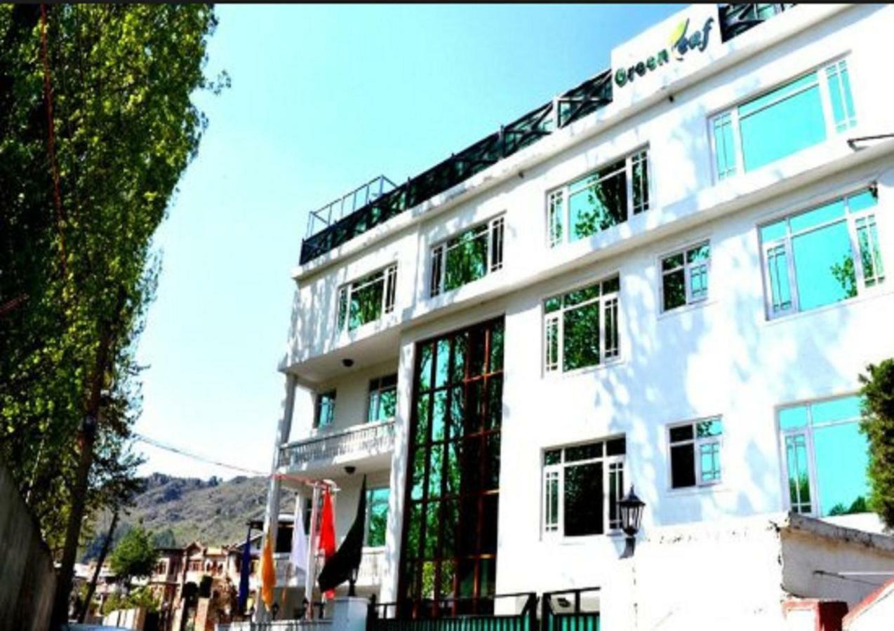 Hotel Green Leaf Srinagar Dış mekan fotoğraf